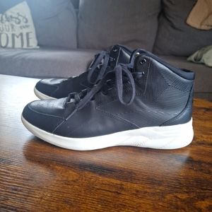 Under Armour Charged Pivot Mid Leather women's size 9